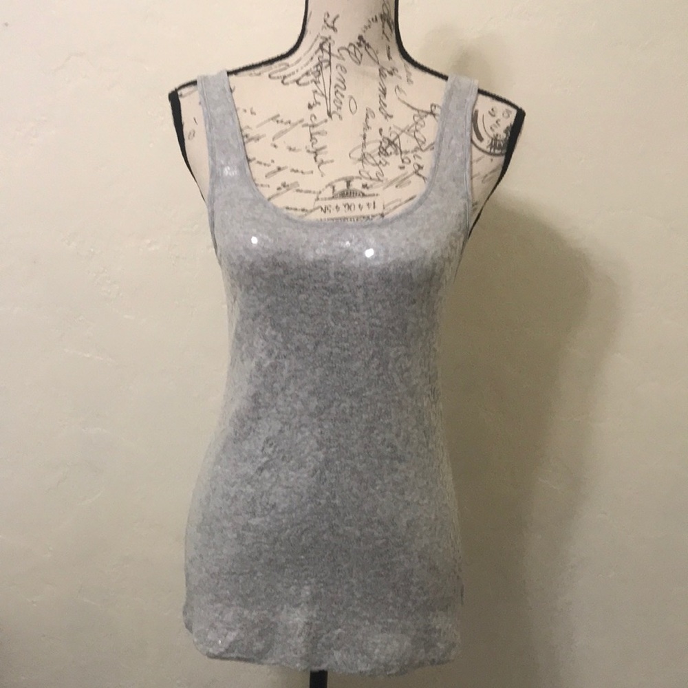 Old Navy Ladies Muscle Shirt.  Size Medium
